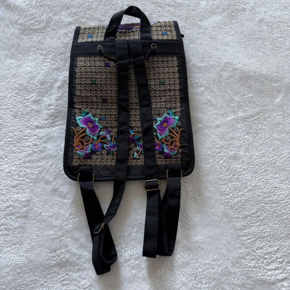 VTG Bohemian Floral Embroidered Canvas Backpack Black Blue Purple Folk Art‎ Bag